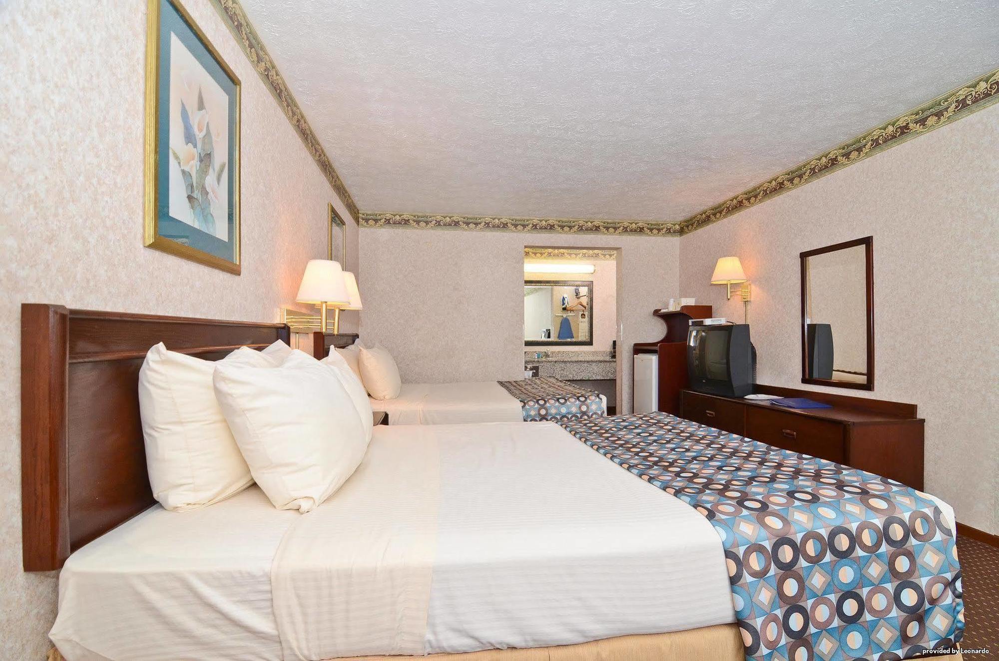 Baymont By Wyndham Danville Il Exterior foto